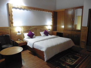 Отель Pangot Retreat  Найнитал